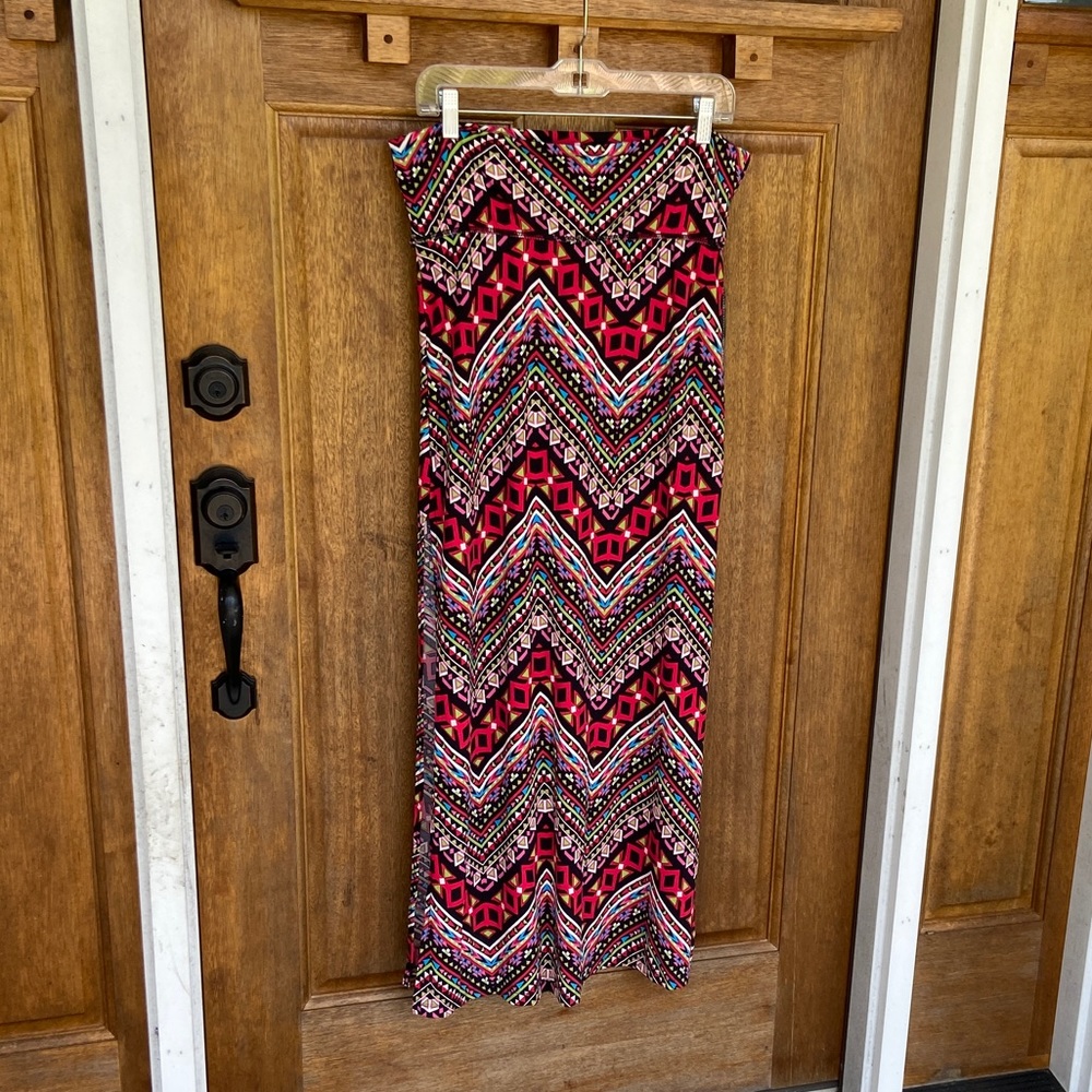 Eye Candy | Chevron Multicolor Maxi Skirt w/ slit
